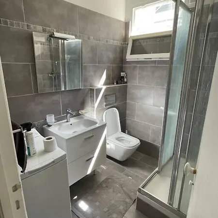 Daire 8th, Bright, Very Good Location *